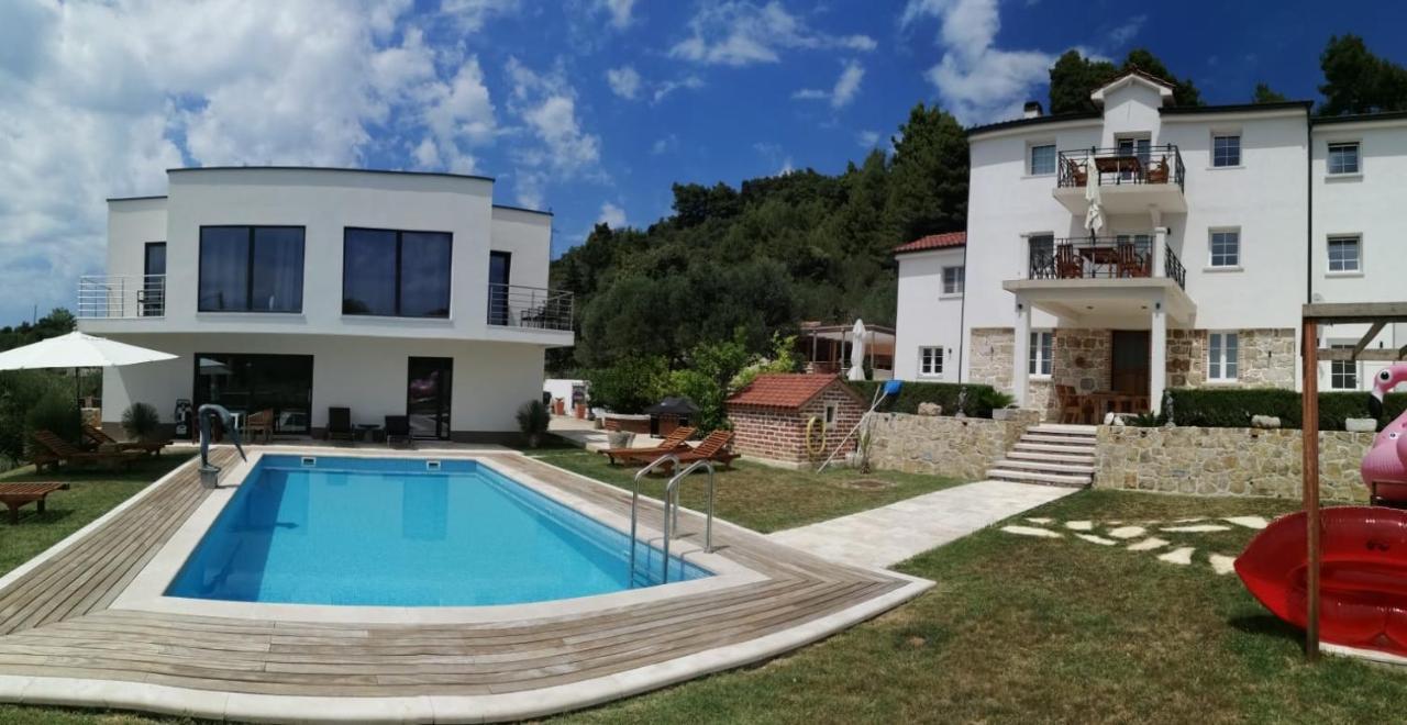 Villa Joy 4Ever Banjol Екстериор снимка