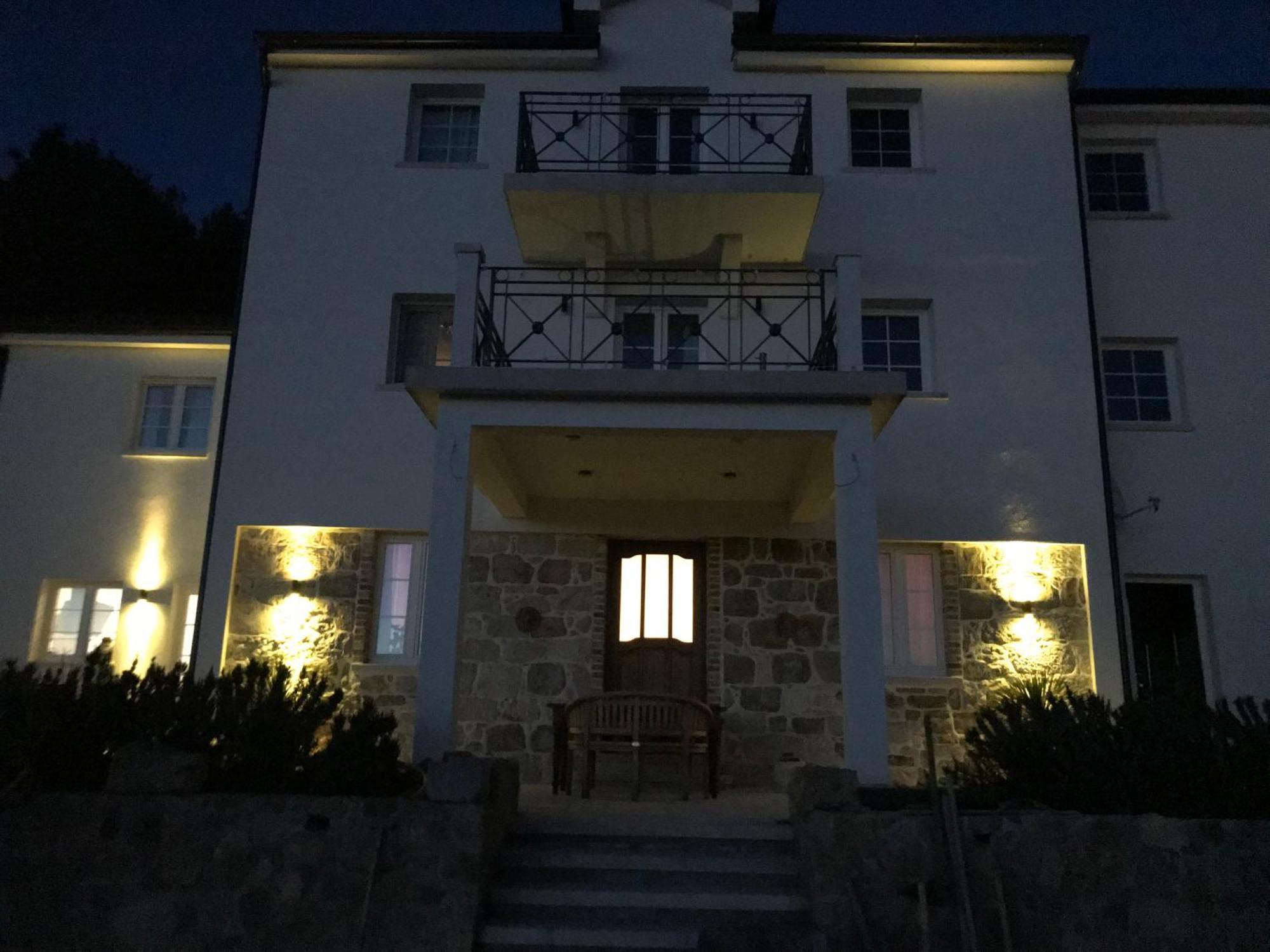 Villa Joy 4Ever Banjol Екстериор снимка