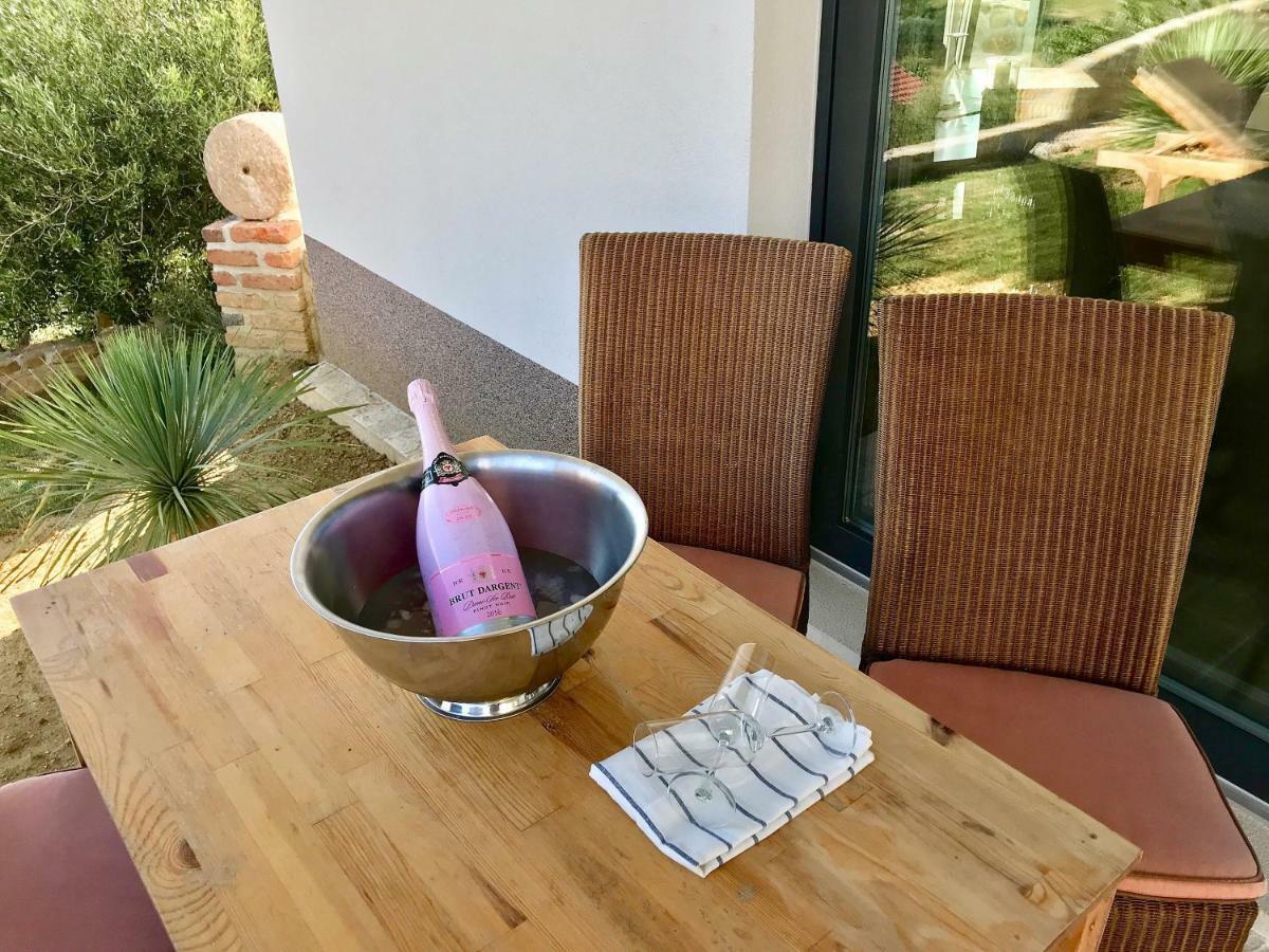 Villa Joy 4Ever Banjol Екстериор снимка